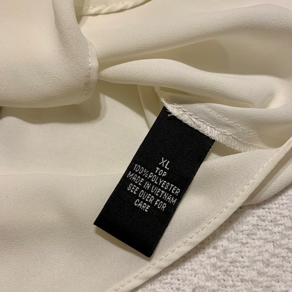 NWOT Chiffon Blouse - Picture 5 of 8